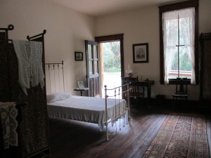 Planetary Court bedroom 3