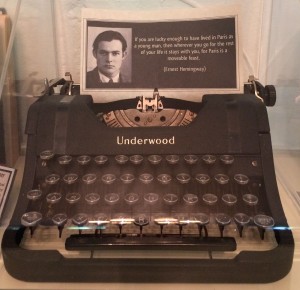 Hemingway - typewriter