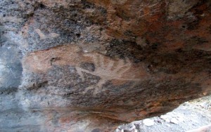 petroglyph in %22cave%22