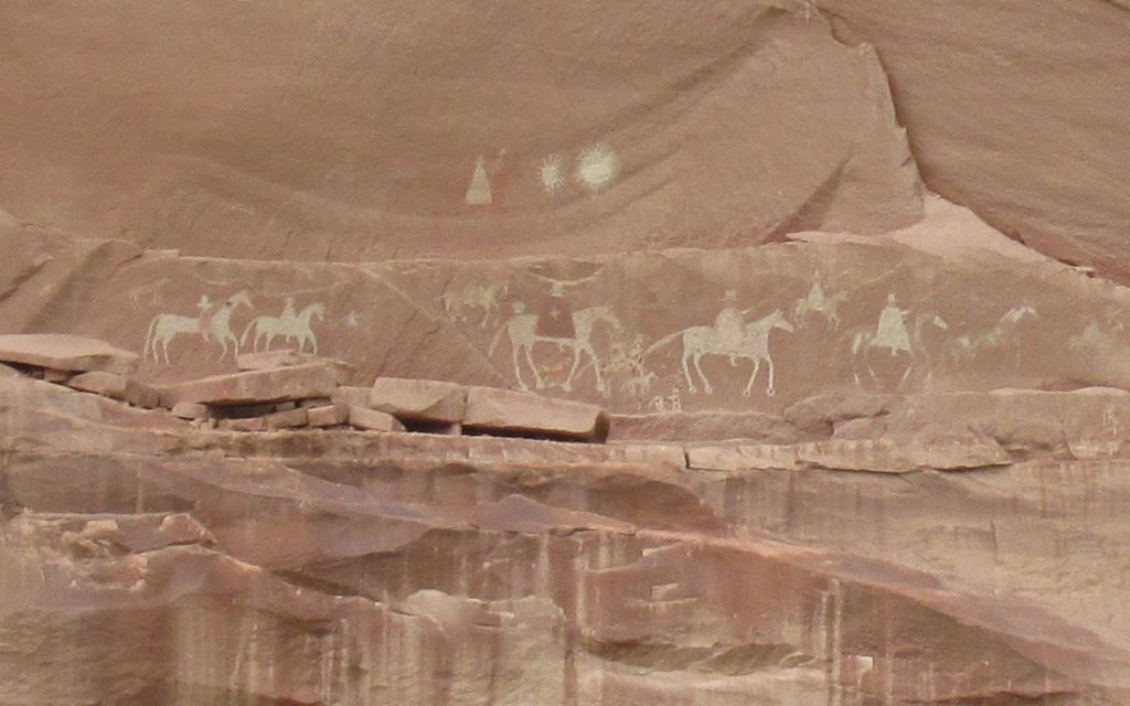 Navajo pictograms from the times of Spanish exploration