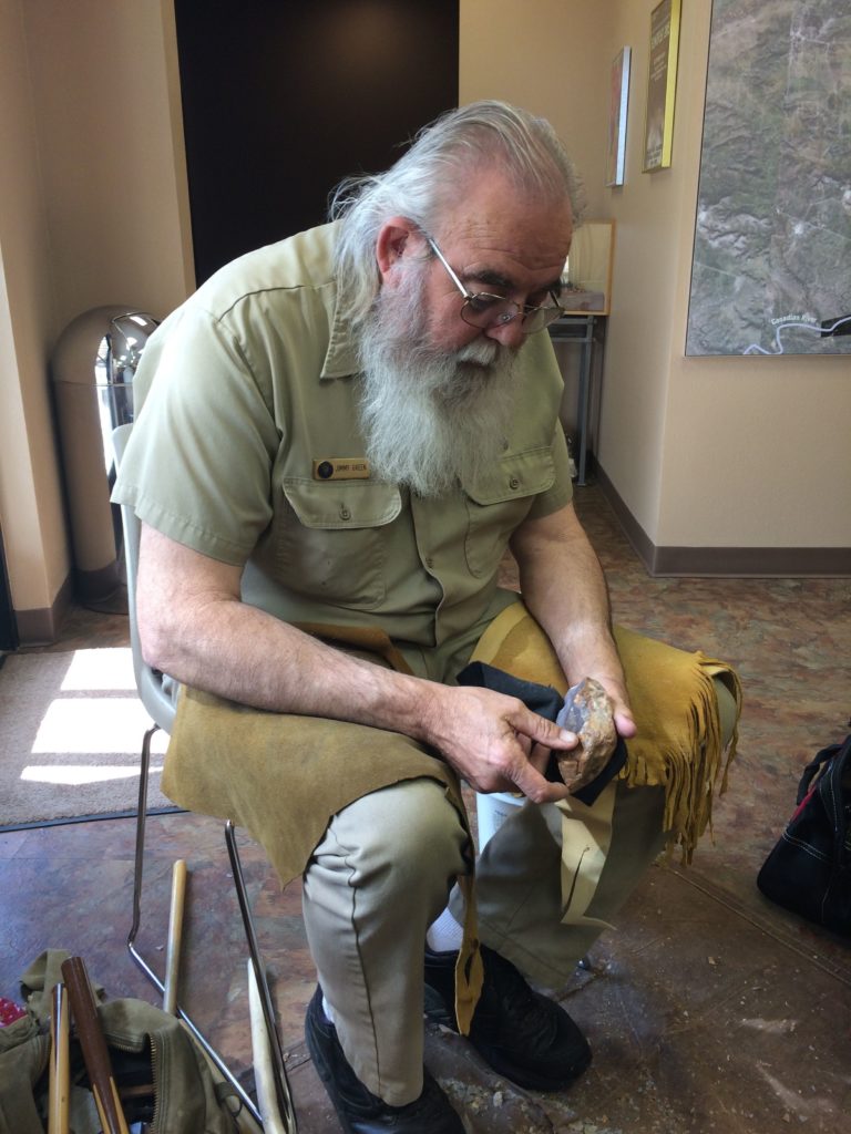 Jimmy Green knapping