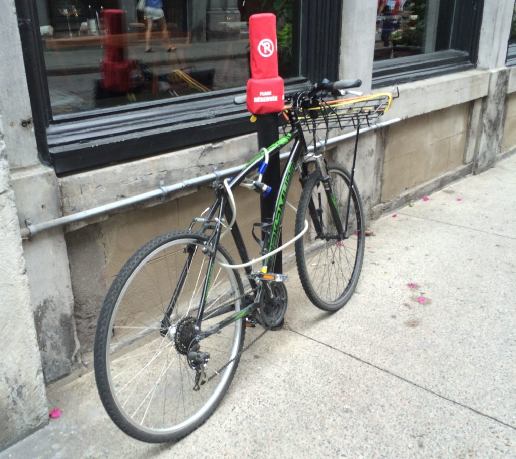 Bicycle parking meter