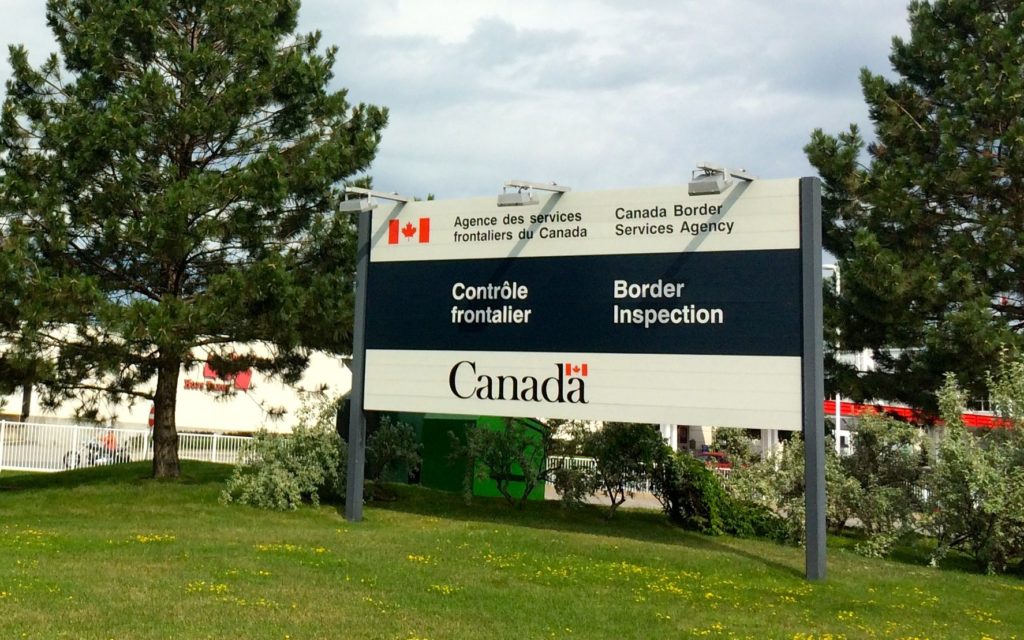 Canada entrance sign