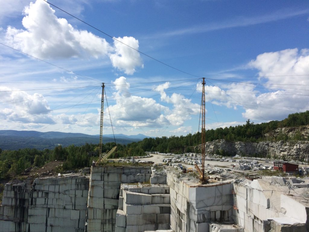 derricks-12-miles-of-cables