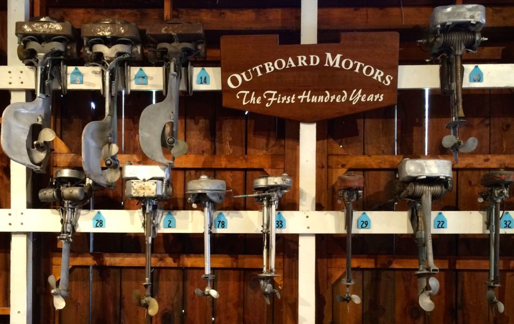 outboard-motor-display