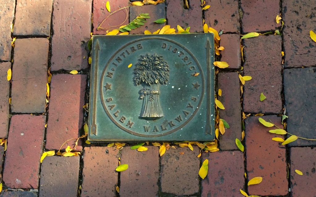 mcintire-dictrict-walkway