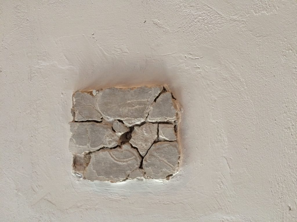 munroe-tavern-detail