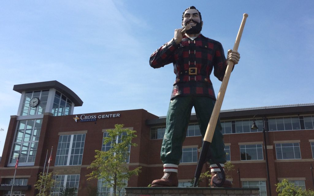 paul-bunyan-statue