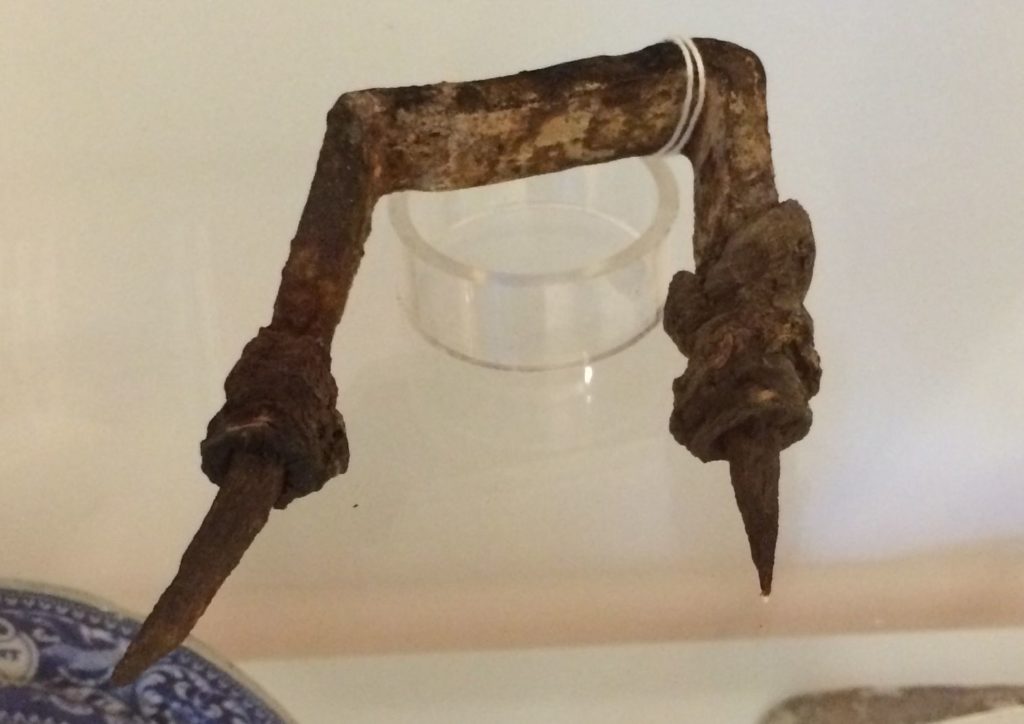 staple-where-washingtons-horse-was-hitched