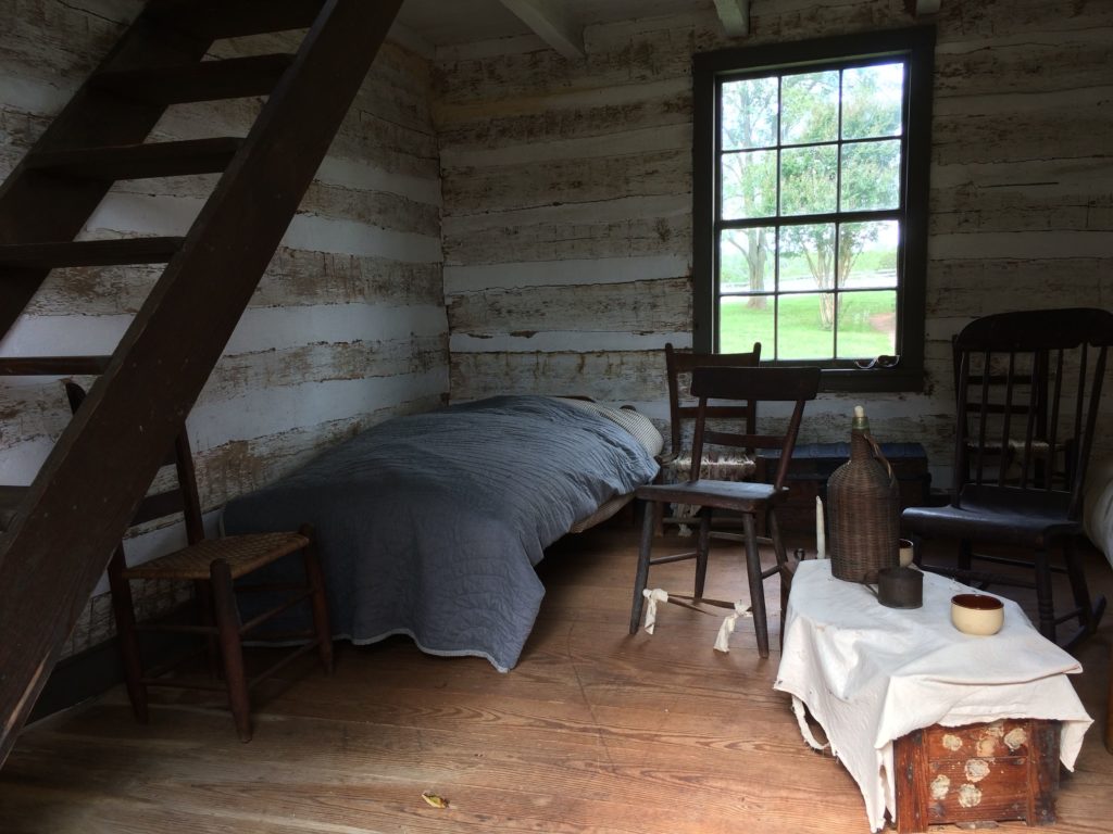 slave-quarters-left-room